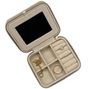 HALLMART COLLECTIBLES Travel Jewelry Box